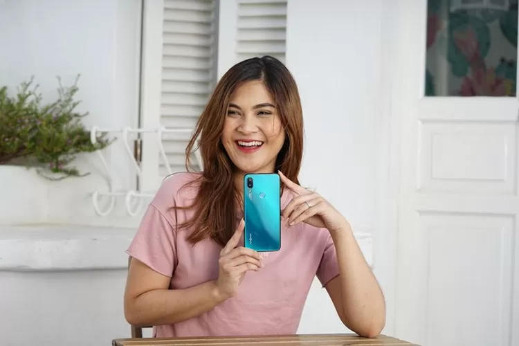 RAIH PENGHARGAAN: Ini penampakan Advan G3 Pro yang diluncurkan Oktober 2019 hingga mendapat penghargaan sebagai smartphone terbaik.