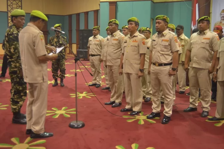 PELANTIKAN: Agus Jaya Gunara saat dilantik menjadi ketua Pemuda Panca Marga (PPM).SERIUS: Bupati Bogor Ade Yasin saat membuka Sosialisasi Instruksi Bupati Nomor 1 Tahun 2019 tentang Optimalisasi Zakat Profesi, Infak dan Sedekah di lingkungan Pemkab Bogor Tahun 2019 di Grand Mulya Bogor Resort, Senin (25/11).ISTMarcopolo Water AdventureDISKUSI: Kepala Bagian Kesra Setda Kabupaten Bogor Abdul Aziz memberi sambutan saat diskusi Pengendal-ian dan Evaluasi Pelaksanaan Kebijakan Bidang Keagamaan Tahun 2019.SANDIKA/METROPOLITAN.