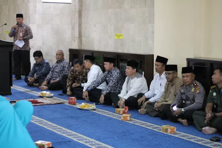 Pemerintah Kota Bogor memperingati Maulid Nabi Muhammad SAW di Masjid At-Taqwa, Komplek Balai Kota Bogor, Jumat (15/11/2019).