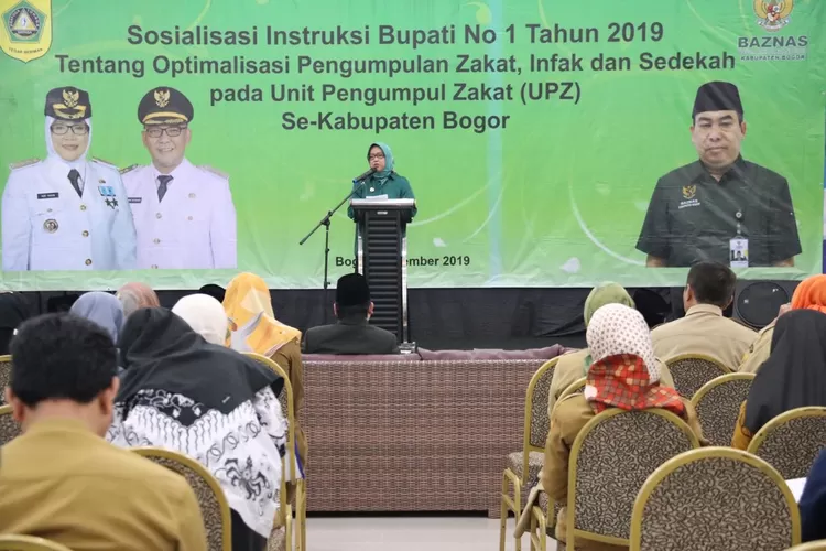 SERIUS: Bupati Bogor Ade Yasin saat membuka Sosialisasi Instruksi Bupati Nomor 1 Tahun 2019 tentang Optimalisasi Zakat Profesi, Infak dan Sedekah di lingkungan Pemkab Bogor Tahun 2019 di Grand Mulya Bogor Resort, Senin (25/11).ISTMarcopolo Water AdventureDISKUSI: Kepala Bagian Kesra Setda Kabupaten Bogor Abdul Aziz memberi sambutan saat diskusi Pengendal-ian dan Evaluasi Pelaksanaan Kebijakan Bidang Keagamaan Tahun 2019.SANDIKA/METROPOLITAN