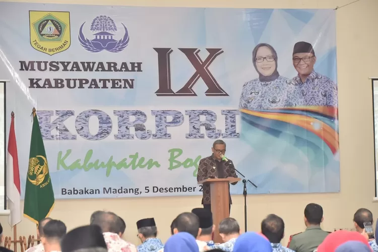 SERIUS: Wabup Bogor Iwan Setiawan membuka Muskab IX Korpri tingkat Kabupaten Bogor 2019 di Darmawan Park, Kamis (5/12).