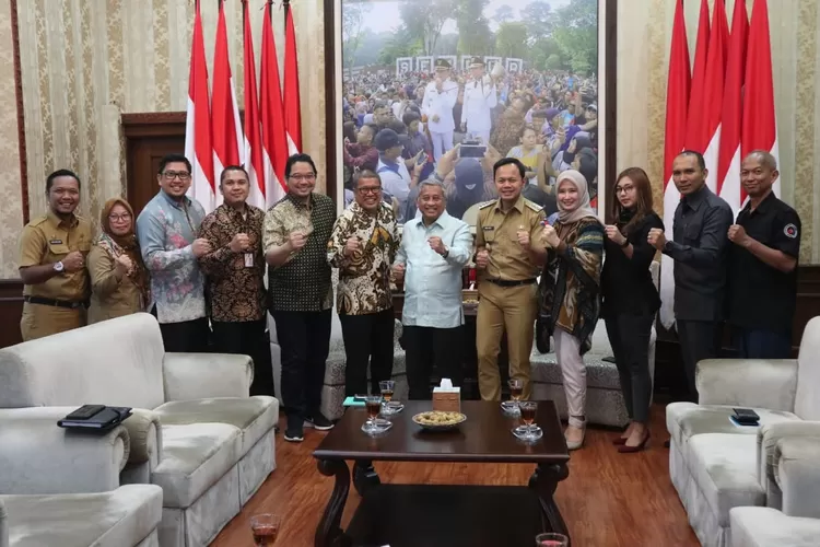 INOVASI: Perumda PPJ melakukan kerja sama dengan Bank Mega untuk menghadirkan pembayaran transaksi via online.