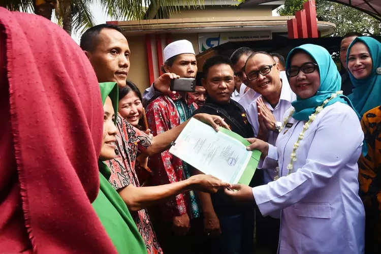 ILUSTRASI: Pemkab Bogor saat memberikan pelayanan publik kepada warganya salah satu program GERCEP