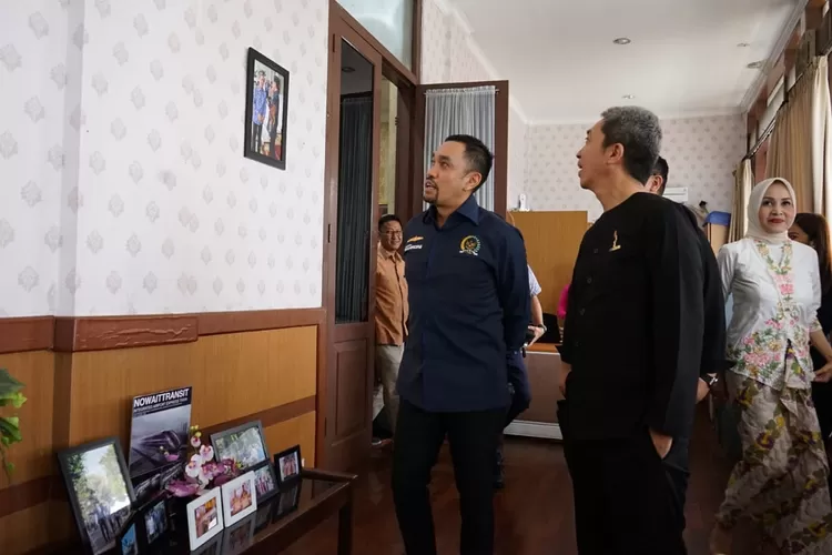 KUNJUNGAN: Wakil Wali Kota Bogor Dedie A Rachim menerima kunjungan dari anggota Komisi III DPR RI Ahmad Sahroni