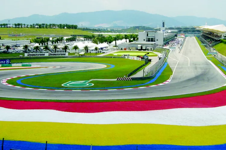 PROGRES: Pembangunan Sirkuit MotoGP di Mandalika baru mencapai 20 persen.