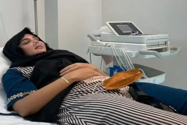 Ashanty saat menjalani perawatan di rumah sakit. Foto: Instagram azrielhermansyah