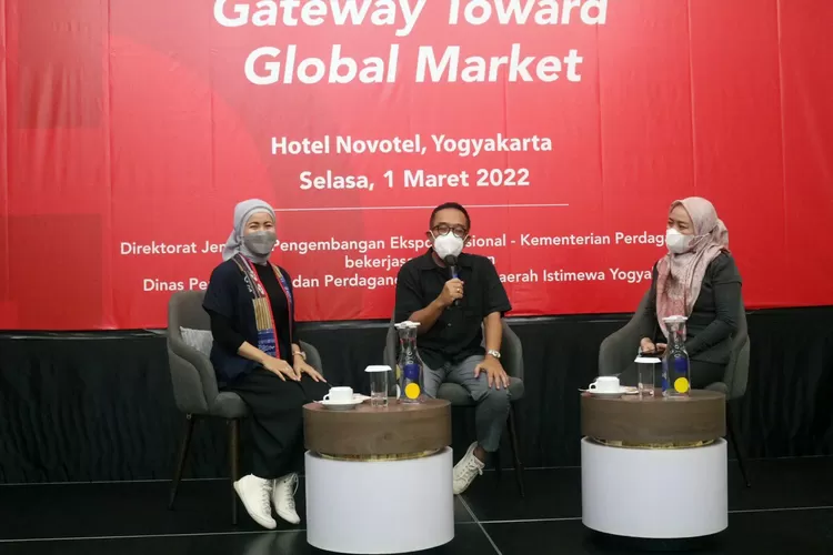 GDI 2022 mengusung tema “Gateways towards Global Market”. Produk dan jasa yang berpeluang dan layak mendapatkan GDI 2022 harus memenuhi kriteria, antara lain mengedepankan desain inovatif dan solutif, mempunyai nilai komersial tinggi di pasar global, serta berdampak positif terhadap lingkungan dan pemberdayaan masyarakat.