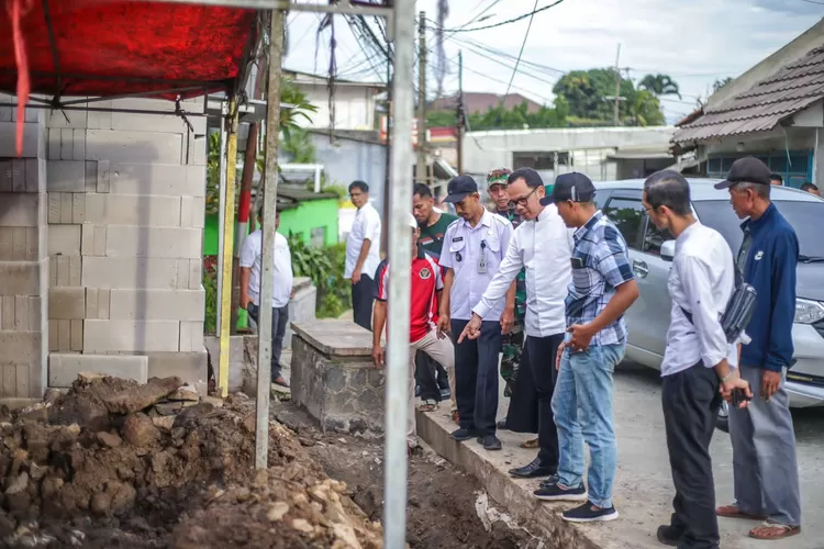 Pelototi Proyek Infrastruktur, Bima Arya Cek Betonisasi Jalan Dan ...