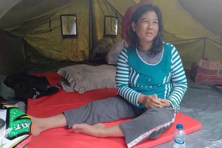 Euis, warga Cianjur yang selamat dari bencana gempa Cianjur. (Foto:Giffar/Metropolitan)