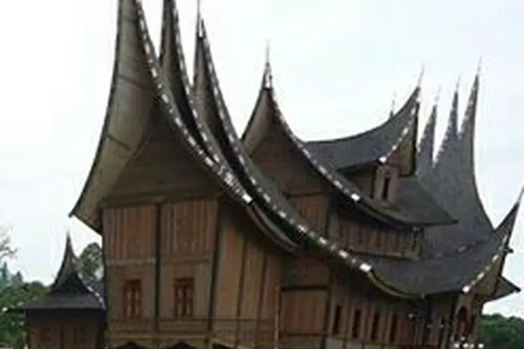 Peninggalan Istana Pagarayung.  (Ilustrasi bakaba.net)