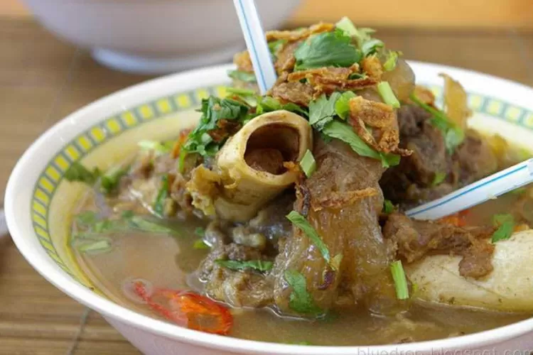 Sup Tunjang, Makanan khas Riau yang Paling Lezat dan Gurih. (Dok Resep Pedia.)