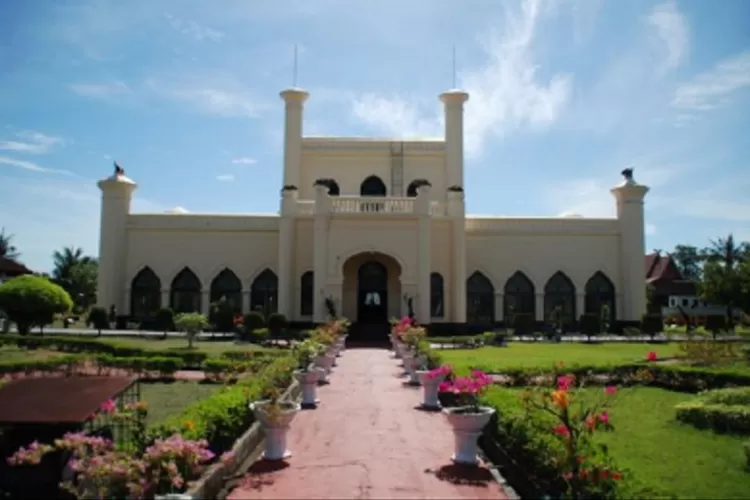 Istana Asseraiyah Al-Hasyimiah. (dok. Kemendikbud)