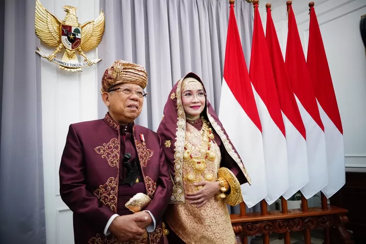 Berbusana Adat Sumatera Barat, Wapres Hadiri Upacara Peringatan Detik-Detik Proklamasi. (BPMI Setwapres.)