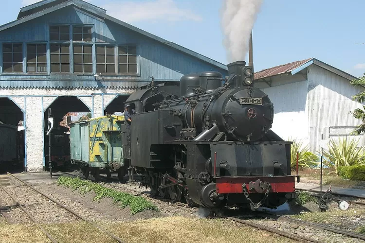 Mak Itam, lokomotif kereta api penuh sejarah dari Sawahlunto (indonesia.go.id)