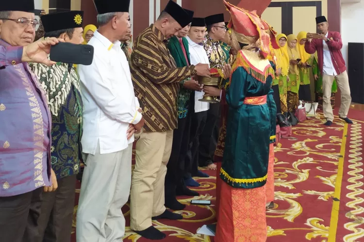 Bupati Pesisir Selatan Hadiri Pengukuhan Pimpinan Daerah Muhammadiyah Periode 2022-2027 (Kominfo Pesisir Selatan)