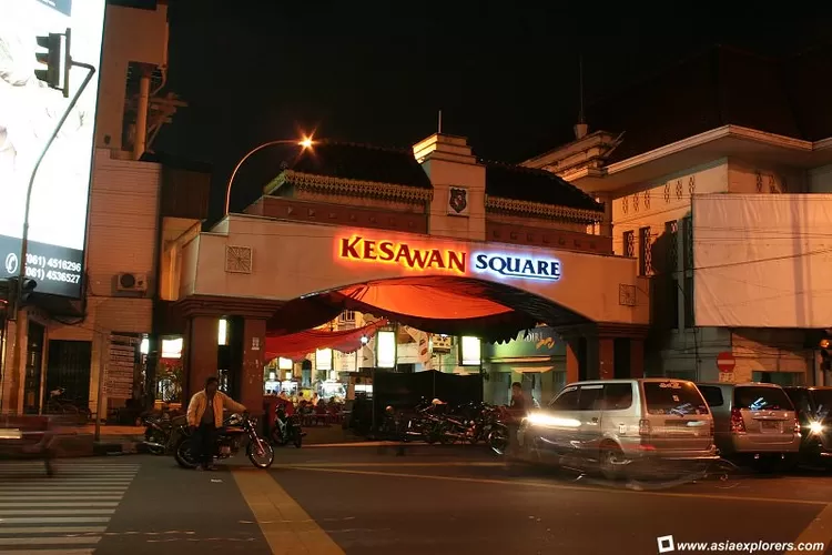 Potret Kesawan Square (asiaexplorers.com)