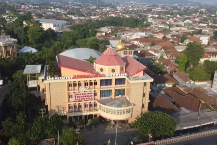 Universitas Teknokrat Indonesia Lampung, salah satu kampus swasta terbaik kancah ASEAN (Youtube Weekend Lampung)