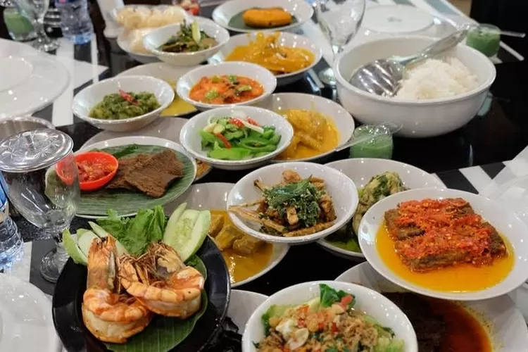 Restoran Padang di Ibukota Jakarta yang Wajib dicoba Perantau dari Sumatera Barat (Indonesia Travel )