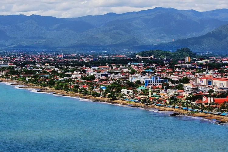 3 Kota Paling Hot di Sumatera Barat, Nomor 2 Ketinggian 6,437 mdpl Pernah Dikunjungi Pelaut Inggris