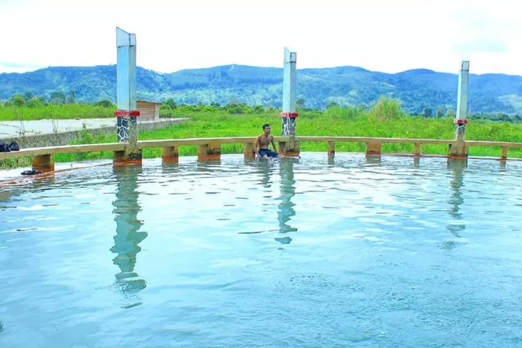 Hanya ada 2 di Dunia! Yuk Coba Berendam di Kolam Pemandian Air Soda di Kota Sibolga, Sumatera Utara, Berikut Keunikannya/Medcom.id