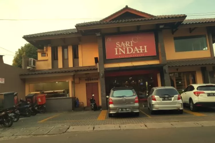 Yuk Kita Berkunjung ke Restoran Padang Sari Indah, Rumah Makan yang Menyajikan Makanan Padang dan Pernah Dikunjungi oleh Ari Lasso/ Tripadvisor