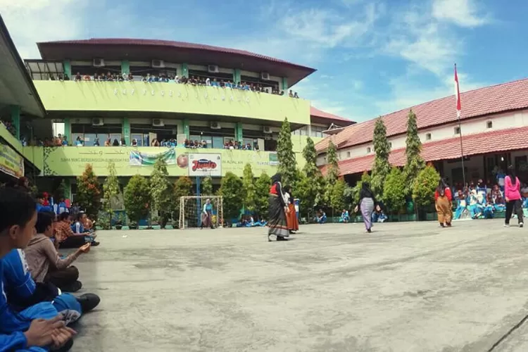 Mengenal SMP Negeri 1 Padang, Sekolah Negeri di Sumatera Barat yang Melahirkan Tokoh Pejuang Hebat/ Instagram