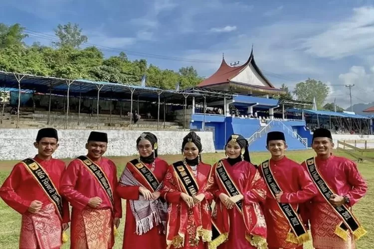 Uda Uni Tanah Datar. (Tangkap layar Instagram/@udaunitanahdatar)