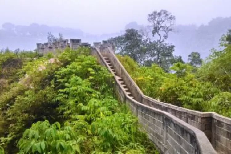 Pesona wisata di Sumatera Barat yang mirip dengan Tembok Besar Cina (indonesia.go.id)