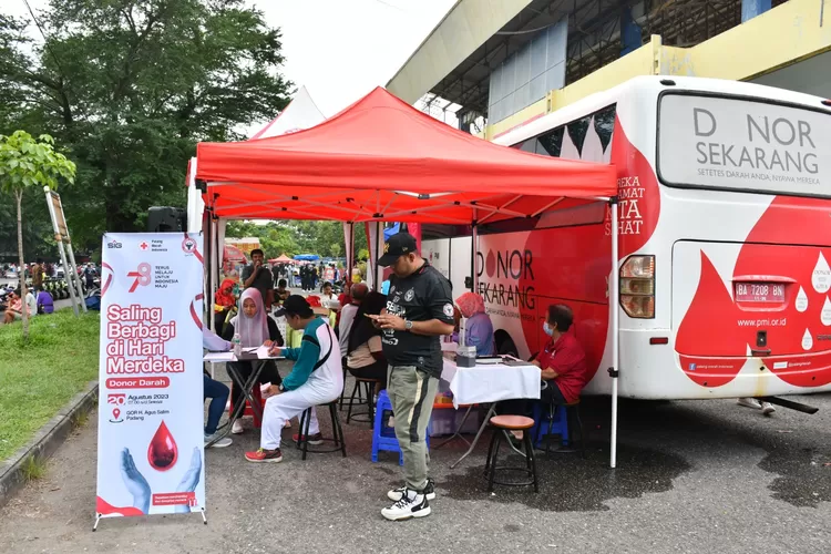 Peringati HUT ke-78 RI, Semen Padang Gelar Donor Darah di GOR H Agus Salim (ist)