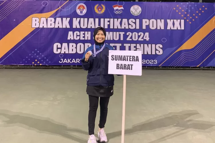 Fukratuz Zakiah Atlet Binaan Semen Padang Lolos PON XXI usai Raih Medali Perak Soft Tennis Pra PON (ist)