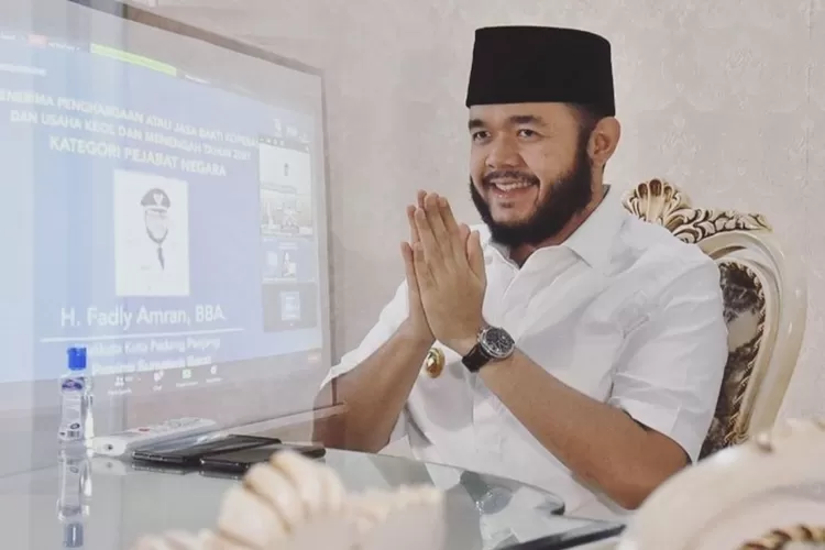 Fadly Amran, Wali Kota Padang Panjang yang Miliki Harta Rp79 M, Ternyata dia Seorang&hellip;./ Instagram Fadly Amran