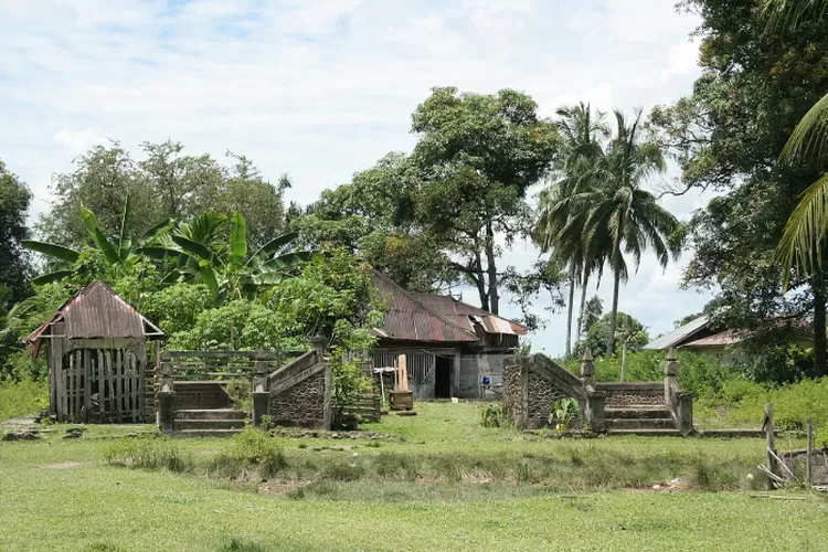 Sejarah singkat Kerajaan Inderapura dari Minangkabau (sultansiniindonesiablog)