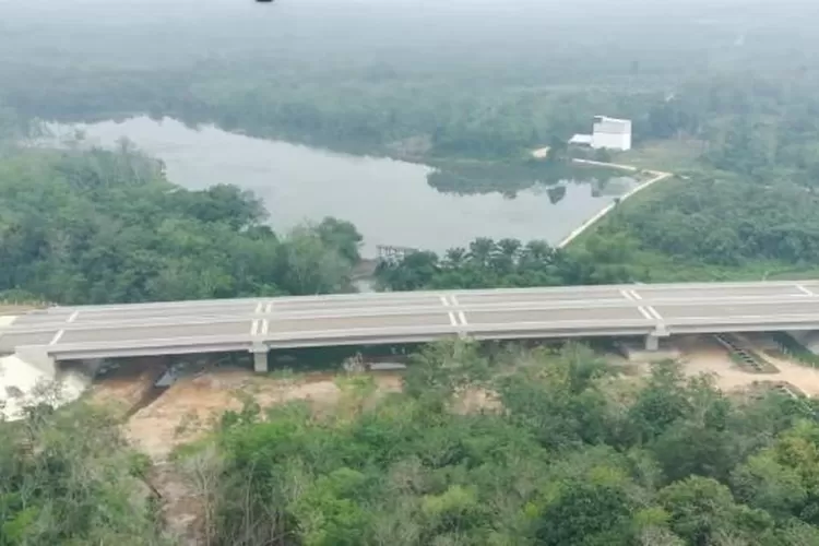 Inilah tampilan jembatan indah di tol Bangkinang-Pangkalan Trans Sumatera (YouTube JuniEfendri Official)