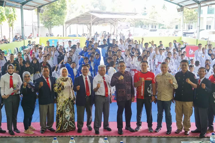 Wako Hendri Septa resmikan  Kejurwil INKANAS Piala Wali Kota Padang. (Prokopim)