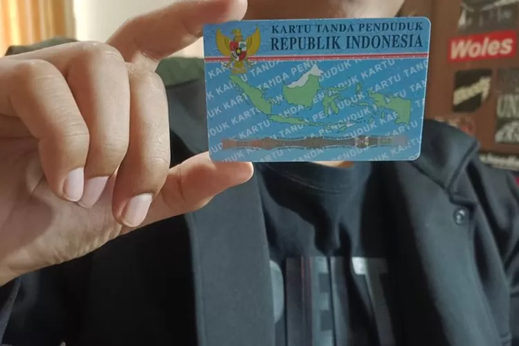 warga Jakarta mencetak ulang Kartu Tanda Penduduk Elektronik. (Ist)