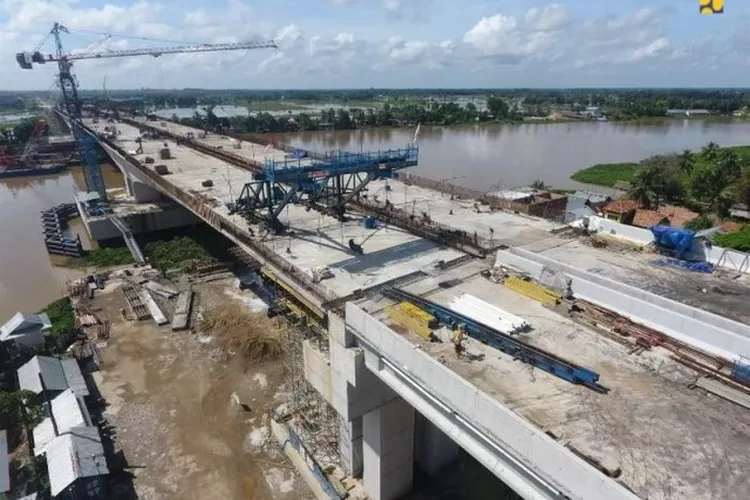 Jembatan Ogan di Sumatera Selatan saat proses pembangunan beberapa waktu lalu (Dok: Kementerian PUPR)