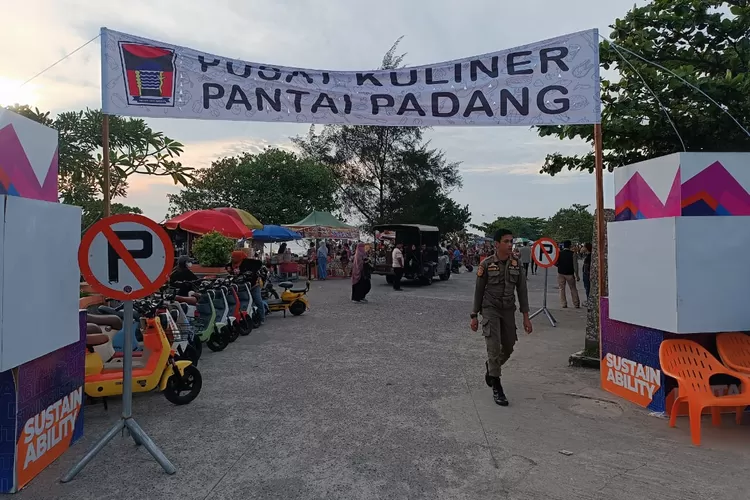 Pemko Padang Mulai Data PKL yang Akan Berjualan di Kawasan Kuliner Taplau (IST)