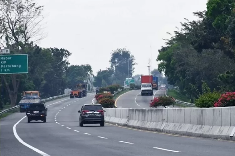 Jalan Tol Belmera, Jalan Tol Pertama di Indonesia