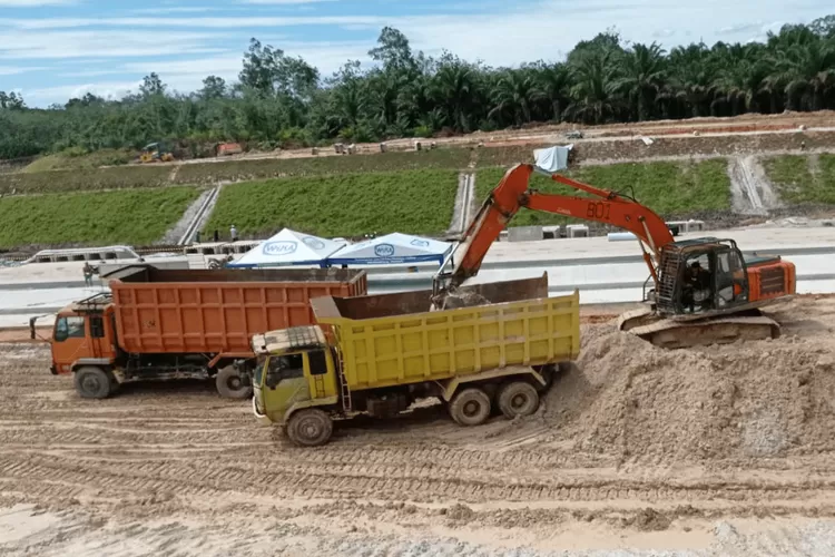 Progres pembangunan Jalan Tol Bangkinang-Pangkalan terus dilakukan, Riau dan Sumatera Barat kian dekat (Dok: PT Tribuana Satria Megantara)
