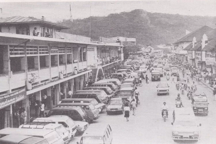 Pasar Raya Padang zaman dulu. (Dok Pemko Padang)