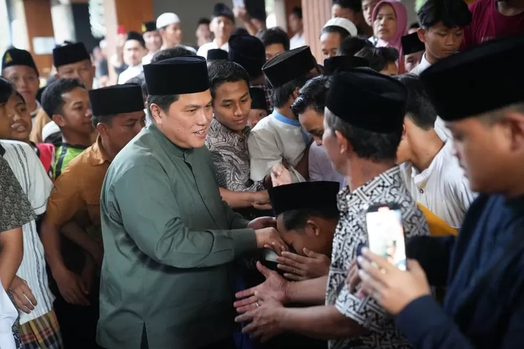 Menteri BUMN Erick Thohir melakukan safari ke beberapa pondok pesantren atau Ponpes bersejarah di Jawa Timur. (Foto: Erick Thohir)