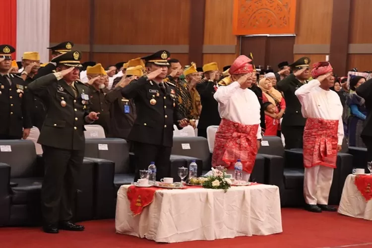 Kapolresta Deli Serdang Kombes Pol Irsan Sinuhaji sejajar dengan Wkl.Bupati dan Bupati Deli Serdang serta DanDim 0204 dan Kajari Deli Serdang (Realitasonline.id/zul)