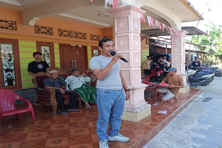 Desi Syahputra didukung dan didoakan warga terpilih kembali untuk ketiga kalinya menjadi anggota DPRD Deli Serdang (Realitasonline.id/zul)