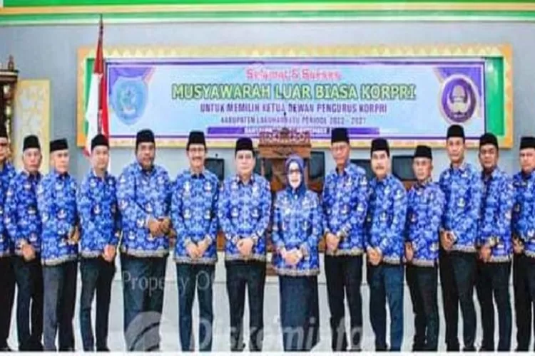 Ketua dan pengurus Korpri (Korps Pegawai Republik Indonesia) Kabupaten Labuhanbatu  usai dikukuhkan (Realitasonline.id/Dok)