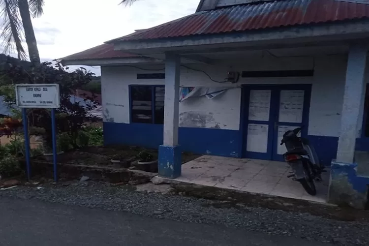 Kantor Desa Simempar yang berada di Desa Gunung Paribuan (Realitasonline.id/zul)