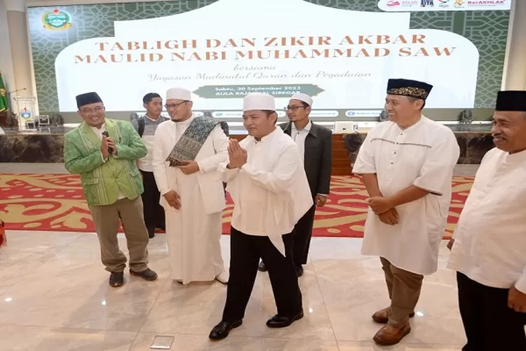 Pj Gubernur Sumut Hassanudin menghadiri Tabligh dan Zikir Akbar Maulid Nabi Muhammad SAW bersama Yayasan Madinatul Quran dan PT Pegadaian&nbsp; (Realitasonline.id/Dok)