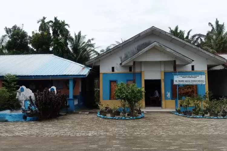 Gedung SDN 106151 di jalan terusan Desa Tandam Hilir I Kecamatan Hamparan Perak Kabupaten Deliserdang.   (RealitasOnline id/MA)