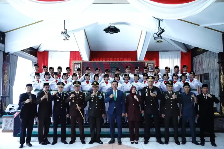 Sebanyak 34 Paskibraka Batang Hari Resmi Dikukuhkan oleh Bupati MFA&nbsp; (Dok. Annuza)