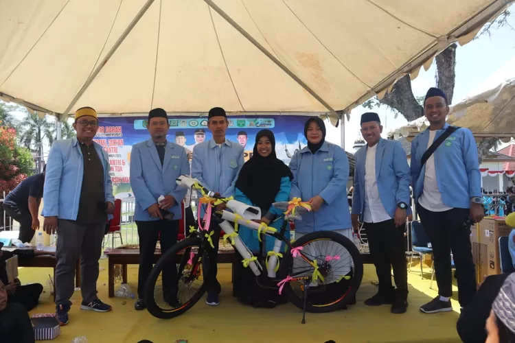 Pawai Ta'aruf Milad BKPRMI Luwu Utara Banjir Hadiah, Anggota DPR-RI Sumbang Hadiah Utama (Dok. Istimewa)