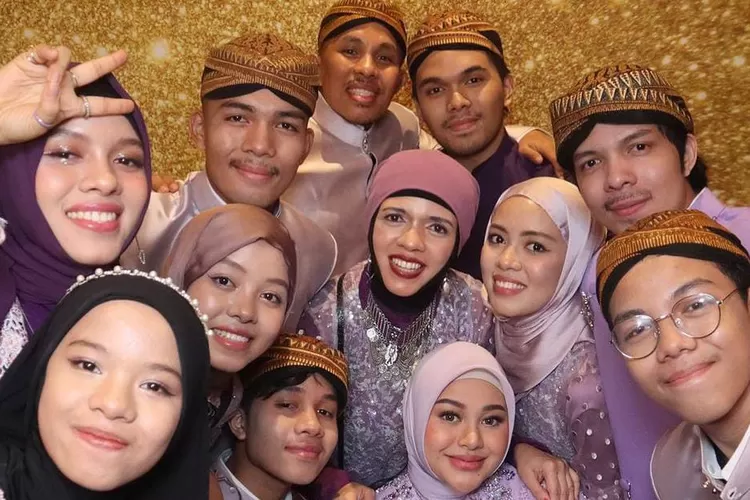 Keluarga Halilintar (Instagram @thariqhalilintar)